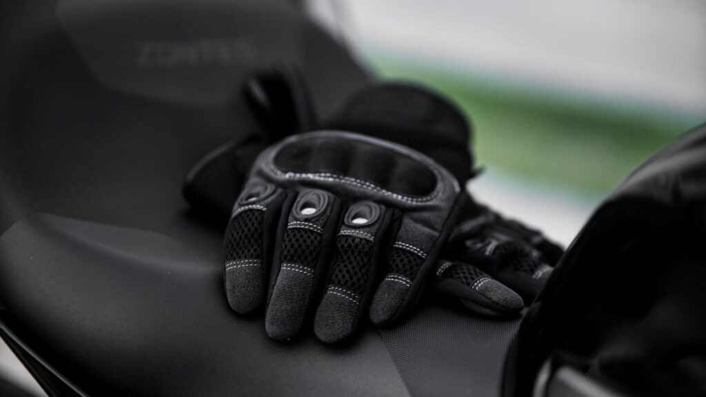 Understanding Jax Gloves: Features, Quality, and Athletic Applications